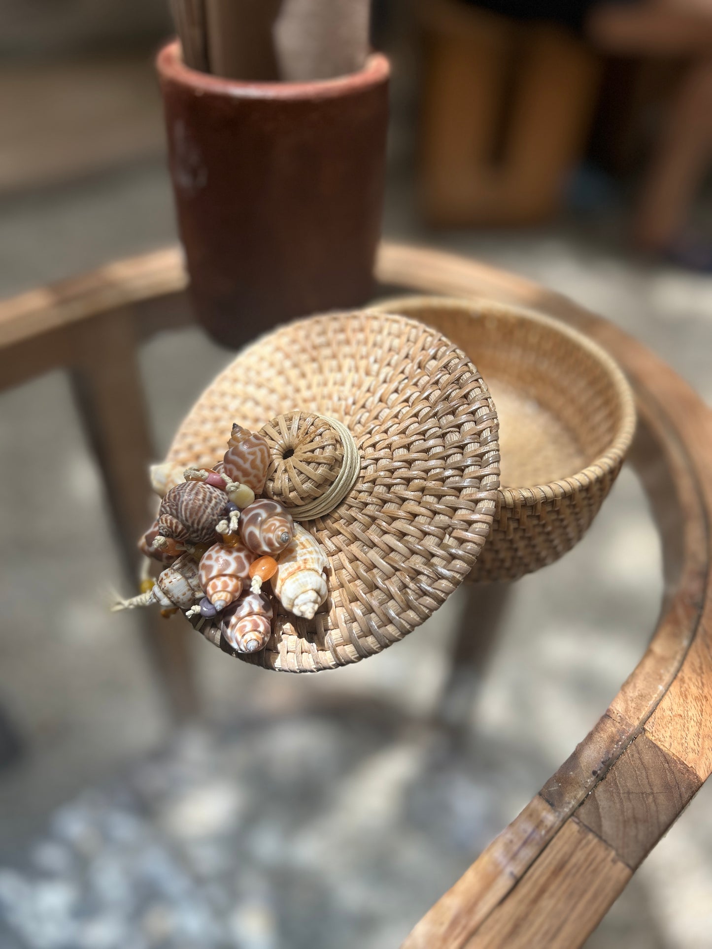 Rattan trinket box with shell lid
