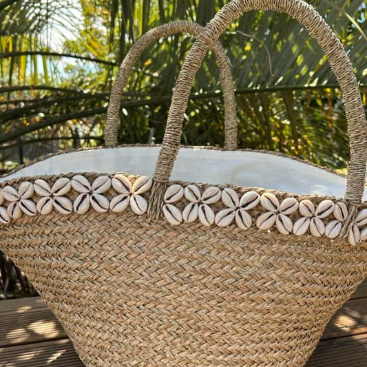 Seagrass and cowrie shell tote bag