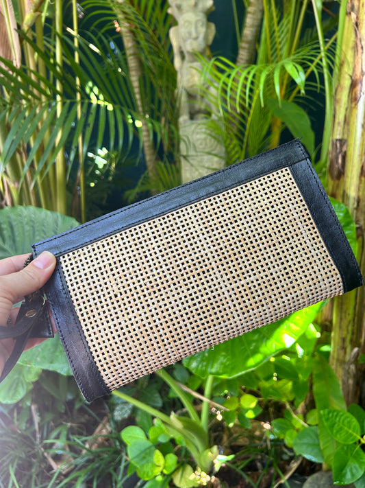 Shanti Clutch - Black leather and rattan