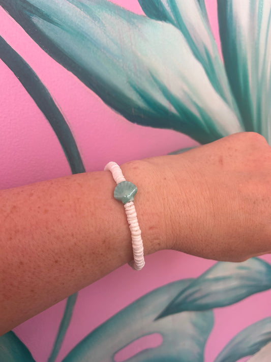 Lychee Clam Shell Bracelet
