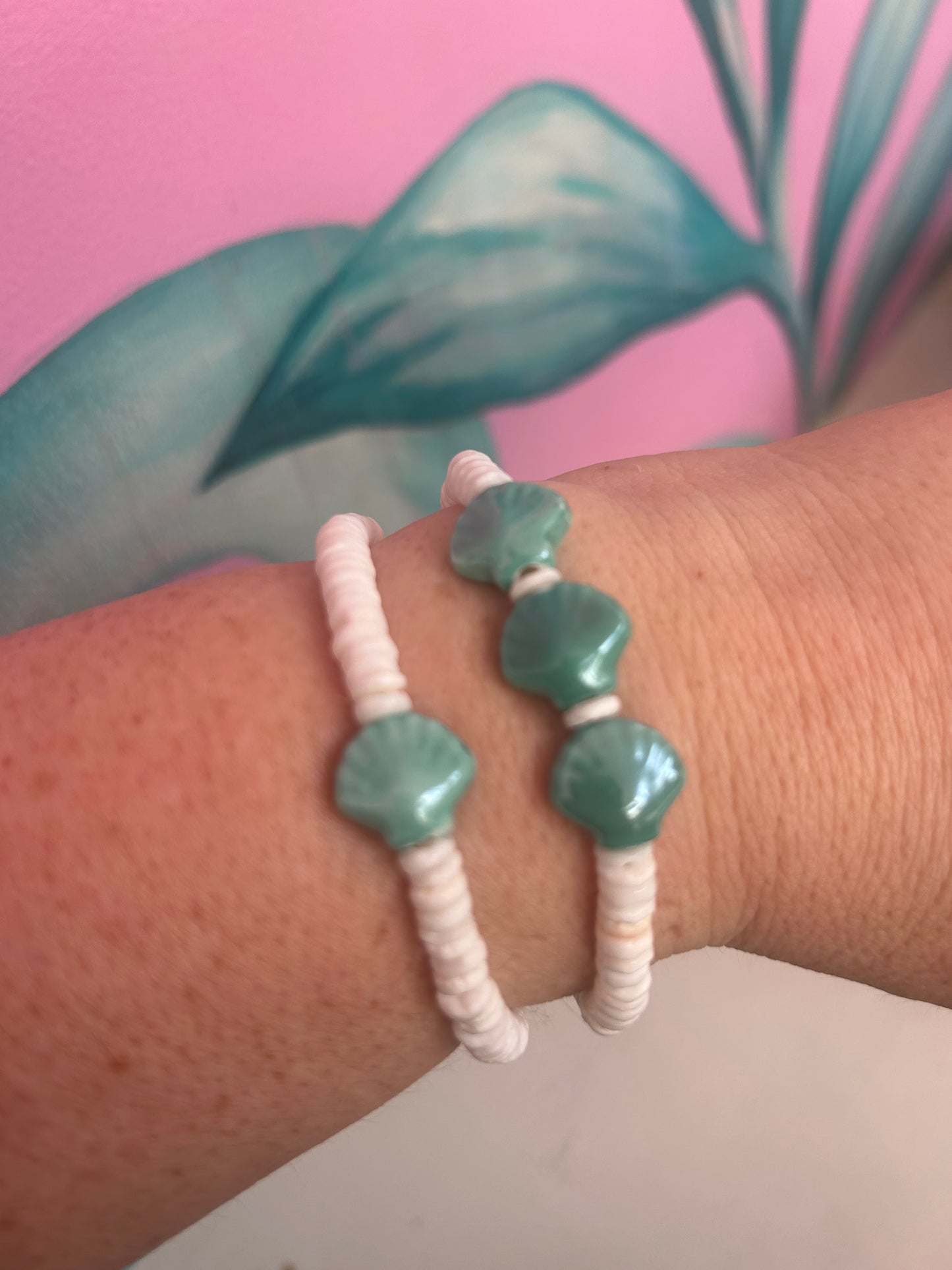 Lychee Clam Shell Trio Bracelet
