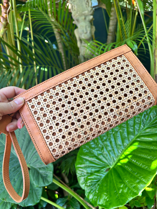 Sacha Clutch - Tan leather and rattan